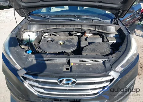 2017 Hyundai Tucson Limited/Sport And Eco/Se z USA, uszkodzony, nr VIN KM8J3CA48HU544681